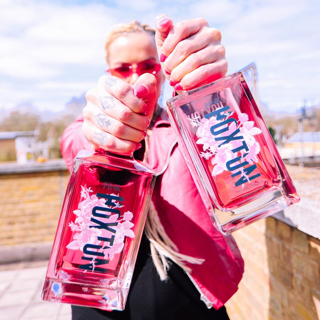 HoxtonPink's tweet photo. PINK LIFE
.
.
.

.
.
.
.
.

#hoxtonpink #cocktails #gin #ginandtonic #pinkgin #ginlovers #ginoclock #spirits #pinkvibes #musthave #fashion #music #art #yummy #summervibes #sundowner  #flavour #thinkpink #rebel #hoxton #london #bars #beachclub https://t.co/F9N5WIORNL