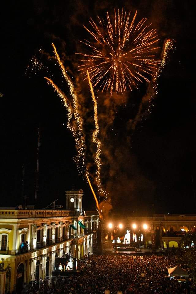 VolcanFest's tweet photo. Clausura del tercer Festival Internacional el Volcán. 
¡Gracias, #GenteDeFuego! https://t.co/VpWGP2UG5s