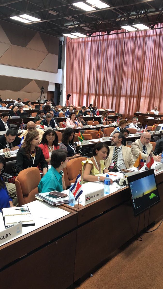 eLAC_CEPAL's tweet photo. @jrodriguezk en #37PeriodoDeSesiones de @cepal_onu indica que La Declaración de Cartagena #Colombia busca promover una estrategia de Mercado Digital Regional. Conoce más en https://t.co/nqUhj1IPrC
#eLAC2020 @Mercado_eLAC https://t.co/8H0X7VcDsp