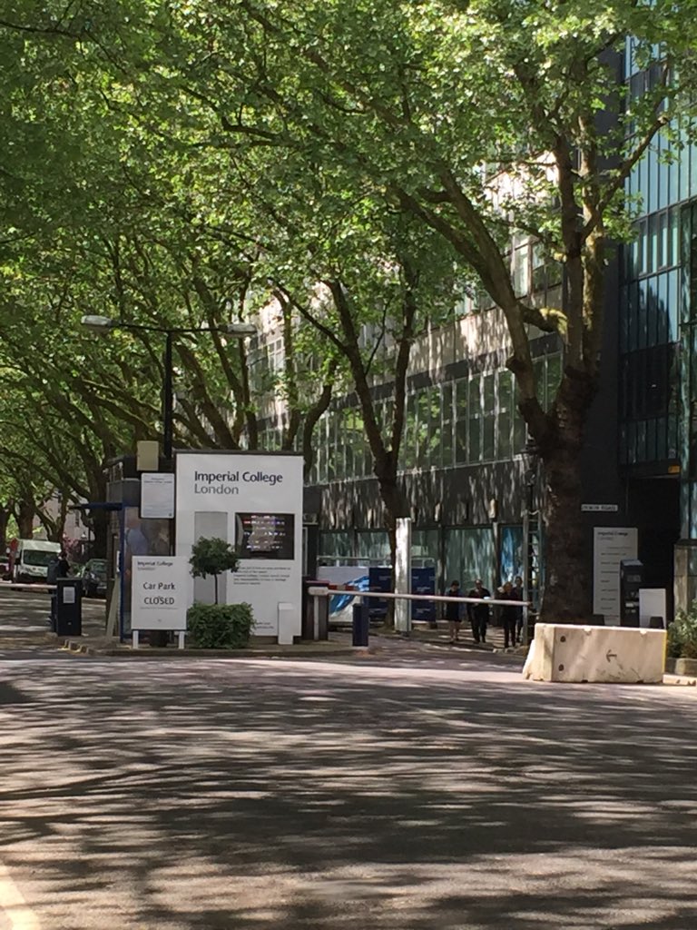 AAccomplie's tweet photo. Imperial College @imperialcollege South Kensington campus on a beautiful spring day, just a 500m stroll to Hyde Park #HigherEdUK #UCAS #Parcoursup #orientationpostbac https://t.co/dFG8Od8p34
