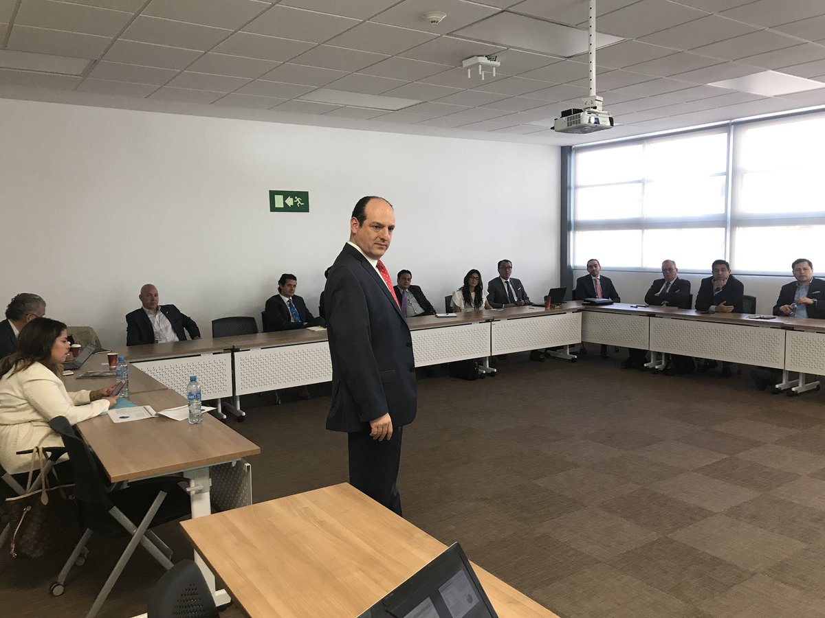Irma_gut's tweet photo. Evento “Círculo Virtuoso de Capital” #CTN #IntermediaciónFinancierayBursatil @IMEF_CDMX #Querétaro #ArkansasStateUnivetsity @IMEFOficial https://t.co/tDfRcx5gsP