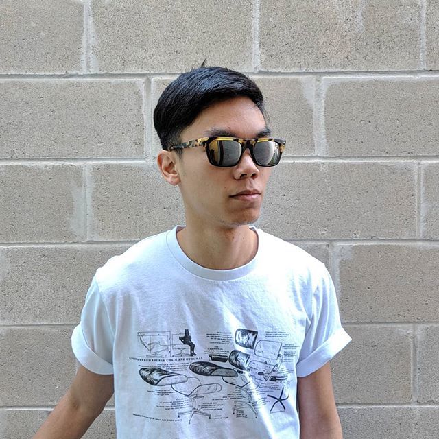 Our designer Kenny is looking fine in a pair of Guild "After Party" sunglasses. Looking for a pair of new shades for the summer? Come check us out.

#eyewear #eyeglasses #sunglasses  #shades #sunnies #occhiali #lunettes #lunettesdesoleil #madeintoronto #… ift.tt/2KMpUUo