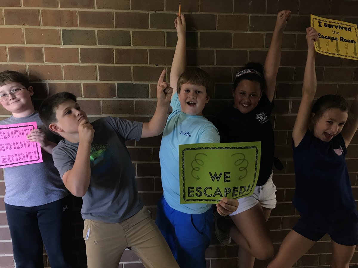 4thgradehfe's tweet photo. They escaped the 3 branches of government escape room!! 🎊🎊 @HighfallsEagles https://t.co/AeiBg9Bg71