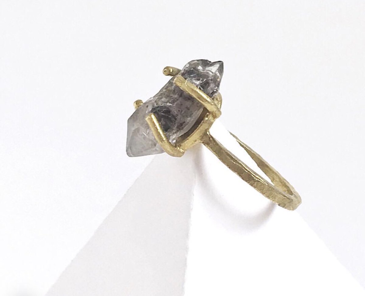 OntheSpotPopUp's tweet photo. Calling all jewelry lovers! On the May Long our #etsymadeincanada show features some of the very best #yegjewelry #yegartists and you’re going to find so much to love. Get your summer glam at our #yegmade showcase #yegevents #edmonton #makesomethingedmonton #yegarts https://t.co/gIsRRz2jRl
