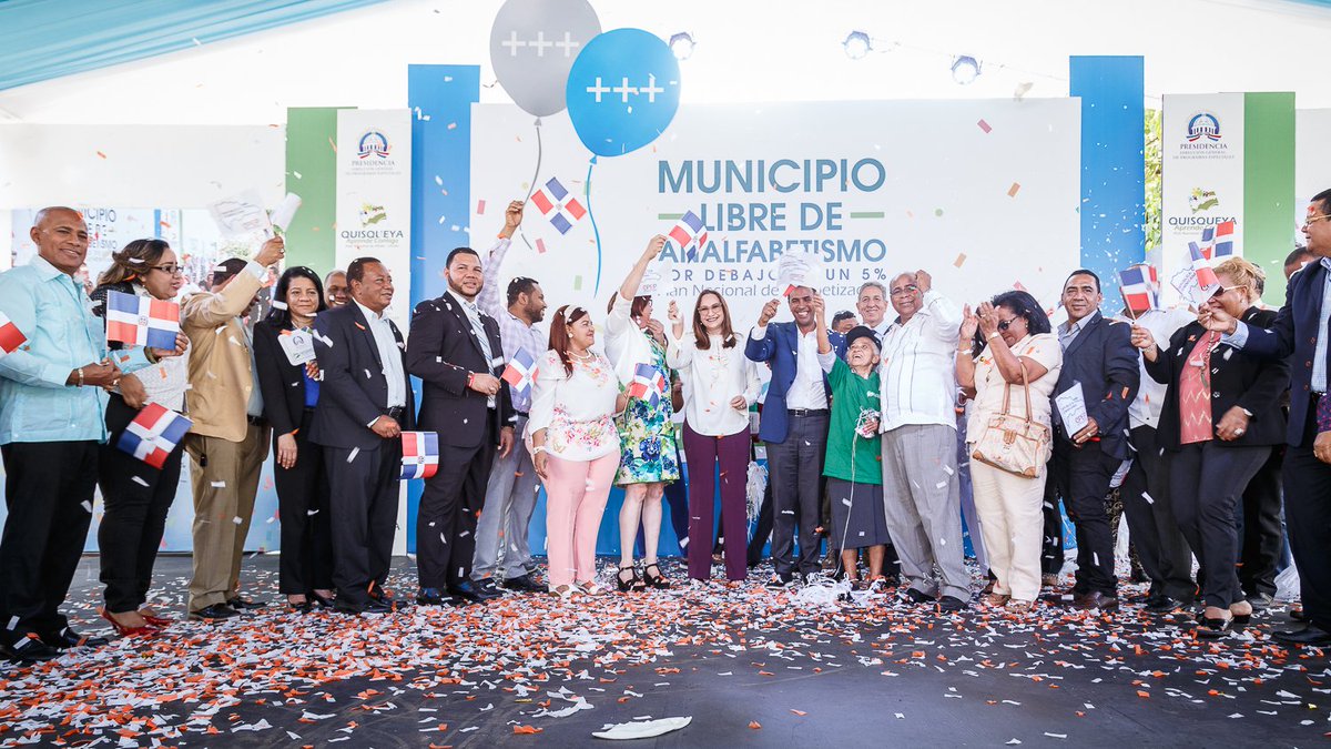 AuraToribio's tweet image. #LiceyLibreDeAnalfabetismo

Este gran logro que vivimos hoy en el municipio de Licey nos llena de orgullo, somos una nación que junto a nuestro gobierno podemos lograr grandes conquistas.