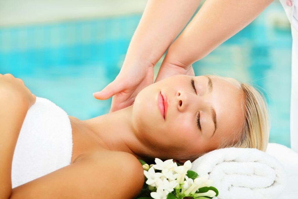 LunaCaboPM's tweet photo. Whether you are looking to spoil your own mum or the mother of your children on #MothersDay, you can be sure our #concierges will know all the best #Spa in #LosCabos.
Info at: info@lunapm.com
#CaboSpa #luxurylifestyle #spaday #leisure #LuxuryTravel #theplacetobe #poolside #cabo https://t.co/3gsiSCUlIJ