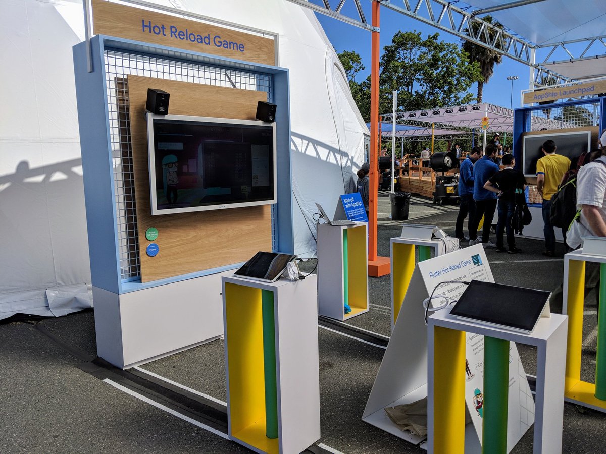 ShevySS's tweet photo. Hot Reload, a collaboration game to build code at #io18! Team MIA got a high score! #Flutter #interactiondesign https://t.co/GeZhFZd81I