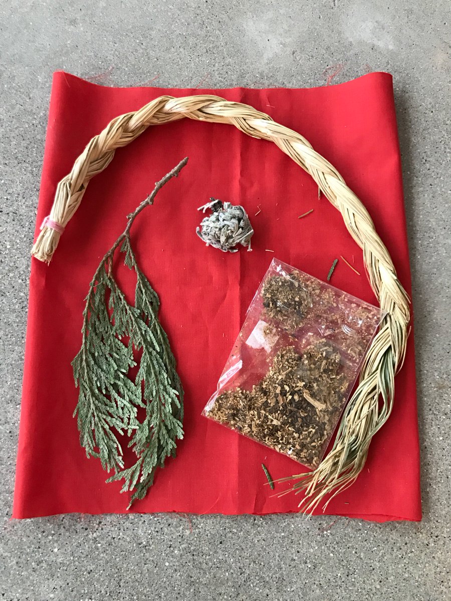 Amyrose484's tweet photo. Learned so much about the #4medicines that we smudge with @ERHS1947 on Monday mornings #Y4SL #WSDesd #CMHR I had no idea sweet grass smelt so sweet! https://t.co/tDybtKFOlt