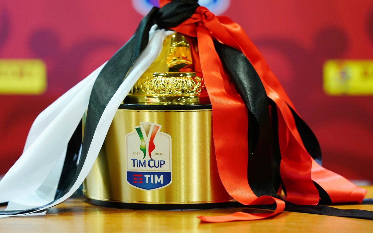 SportsPills's tweet photo. Si avvicina l'ora della finale di #TIMCup tra #Juventus e #Milan allo stadio #Olimpico!! 
🏆CHI VINCERA'??

#9maggio #FinaleTIMCup #soccer #football #SerieATIM #SerieA https://t.co/TD8nzTuDeG