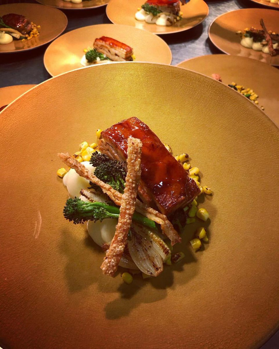 RonnelNulud's tweet photo. That #porkbelly is heaven...
#porkcrackling #rootvegetable #lemonmash #kitchen #chef #londonπ¬π§ #pinoypride #pinoy #pictureoftheday #foodporn #foodblogger #followme #followforfollow #maincourse @sodexopeople @SodexoPrestige https://t.co/j3cBsEkutq