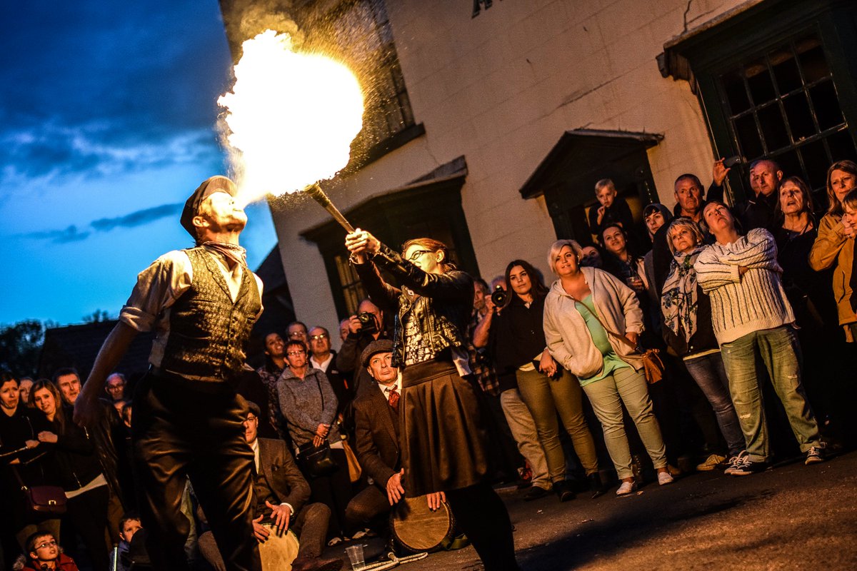 BCLivingMuseum's tweet photo. Flame on! 🔥 Tickets are selling fast for our Red by Night event (19 May, 7-10.30pm). See fire-breathers, listen to live music and experience living history all while sipping a gin cocktail or local ale 🍺✨🍸Get your HALF PRICE tickets while you can: https://t.co/OWBMJQ67Bg https://t.co/BISqNrJOgg
