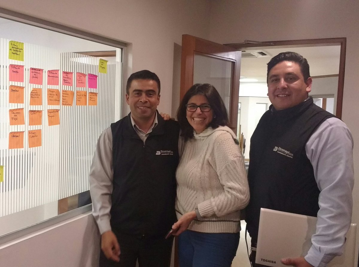 ajlopezv's tweet photo. Productiva sesión de #GestiondeProyectos con #gerentes de Dicson Bogotá, trabajamos #ObjetivosdelProyecto y #EstructuradeDesglosedeTrabajo. ¡¡Muy buen inicio!!

#capacitacion #consultoriaempresarial #desarrollandotuempresa #innovacion #megustaayudar #Uniandes #ExATec #Bogota https://t.co/I7pd9ENFaI