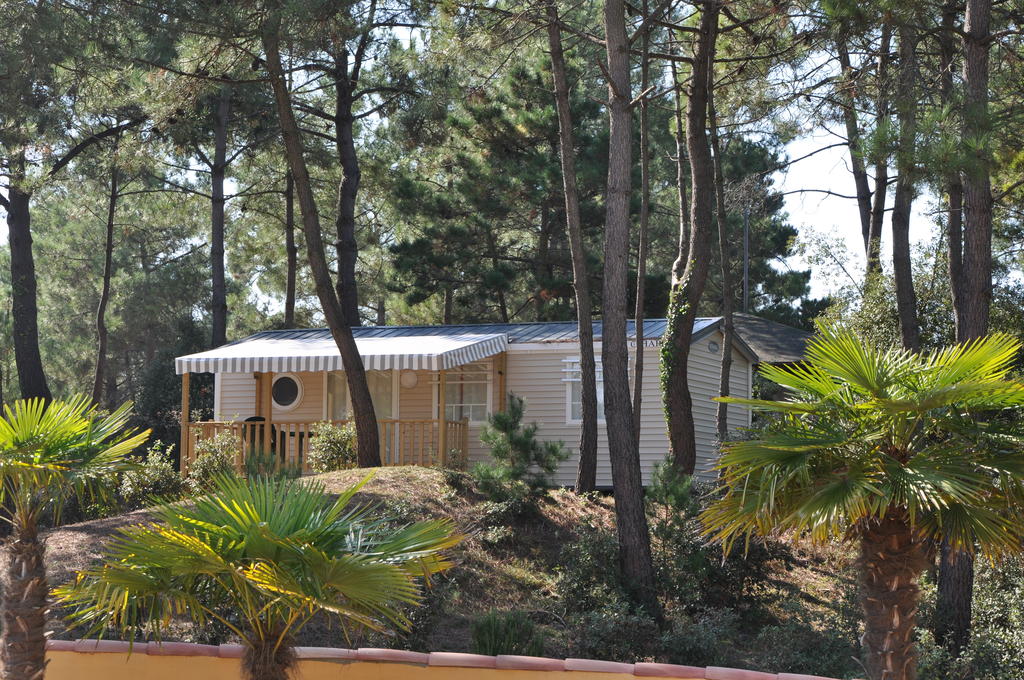 iziva's tweet photo. Camping à Saint Hilaire de Riez Tohapi pas cher, séjour Camping Le Domaine des Pins 4* prix Tohapi à partir de 223.00 € TTC #vacancesfamille #sainthilairederiez #tohapi #camping #campingfrance #Iziva #campingtohapi #campingvendee #vacancesdete https://t.co/KVMaAWnw8C https://t.co/FhpM8v23kw