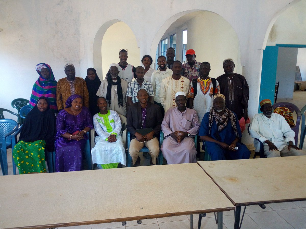 ActivistaGambia's tweet photo. @ActivistaGambia @IRIglobal funded community dialogue In #Talinding with political representatives of #UDP, #APRC and #PPP on the roles of council representatives, elections and peaceful coexistence ahead of LGA election. @s_alhagie @omardanso32 @MMbassey @IRI_Africa @RNamusisi https://t.co/mNhK3qaiic