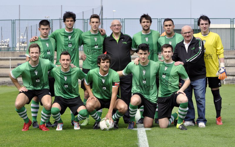 hondarribihitza's tweet photo. Etxekoen omenaldia jaso du 'Aristi'-k:
https://t.co/wgy52hfyM0
@HondarribiaFE #Hondarribia https://t.co/o8jbCPaizQ