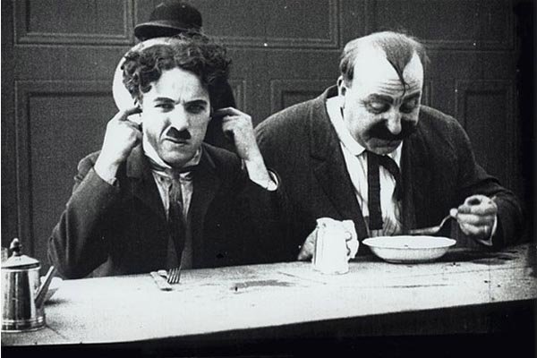 Biraz önce TRT-Çocuk'ta bir çocuk şapırdata şapırdata çorba içti. Çocukları böyle öğretiyorlar. Hâlâ hatırlarım. Bize ağız şapırdatmanın adabımuaşerete uymadığı öğretilirdi. Demek değiştirilmiş. Hayırlı olmaz! <a href="/trthaber/">TRT HABER</a> <a href="/trt1/">TRT 1</a> <a href="/trtcocuk/">TRT Çocuk</a>