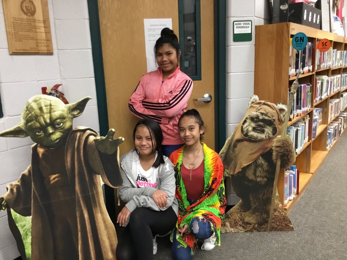 NMSLibraryATeam's tweet image. #StarWarsSelfies in the library take 2