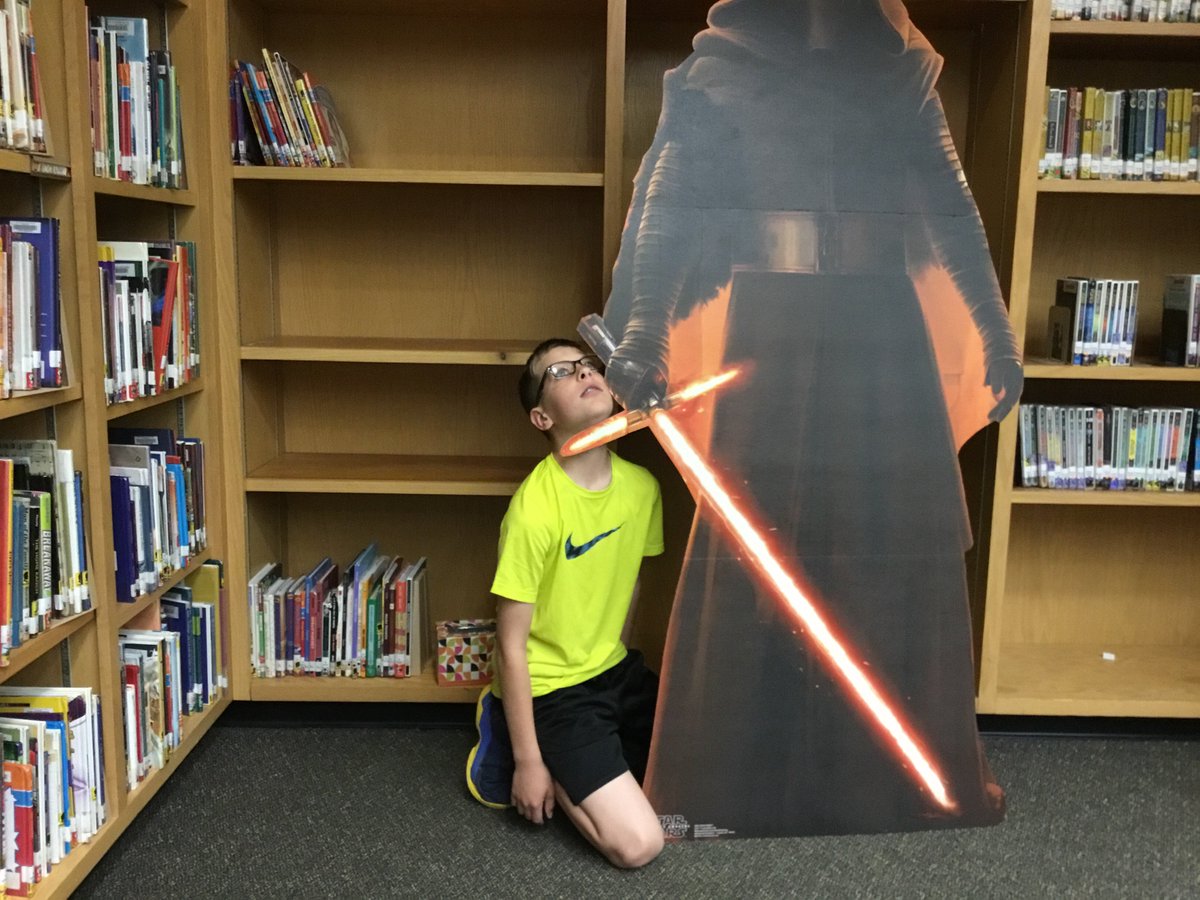 NMSLibraryATeam's tweet image. #StarWarsSelfies in the library take 2
