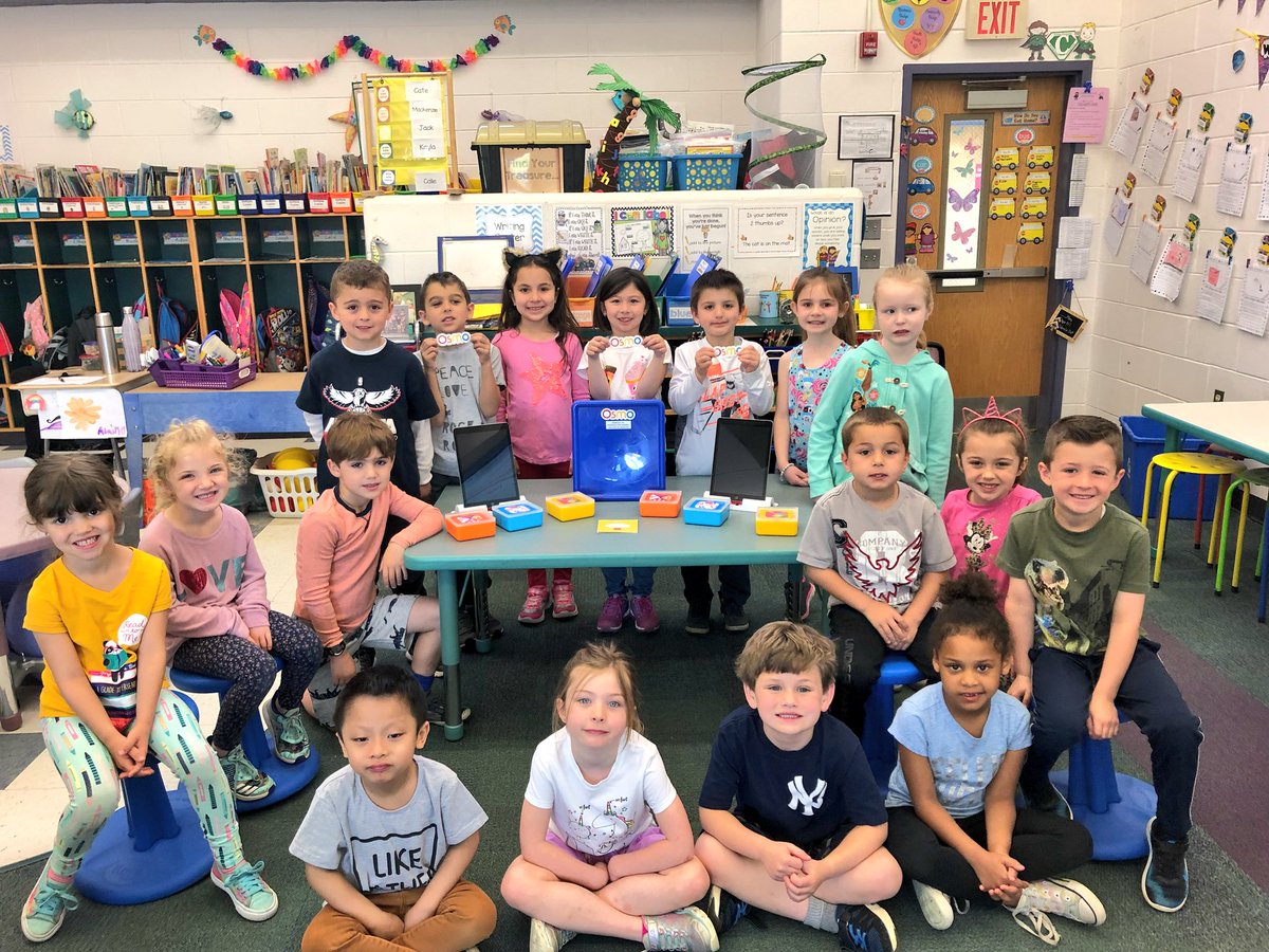 ScovillSmarties's tweet photo. These Scovill Smarties are SO excited to have @PlayOsmo kits and iPads in the classroom! An extra special thank you to @CatenaPrincipal @JJCsupervisor and our awesome PTO for their generosity! #handsonlearning #osmokids #grateful @CatenaColts https://t.co/Lm42qzf1V7