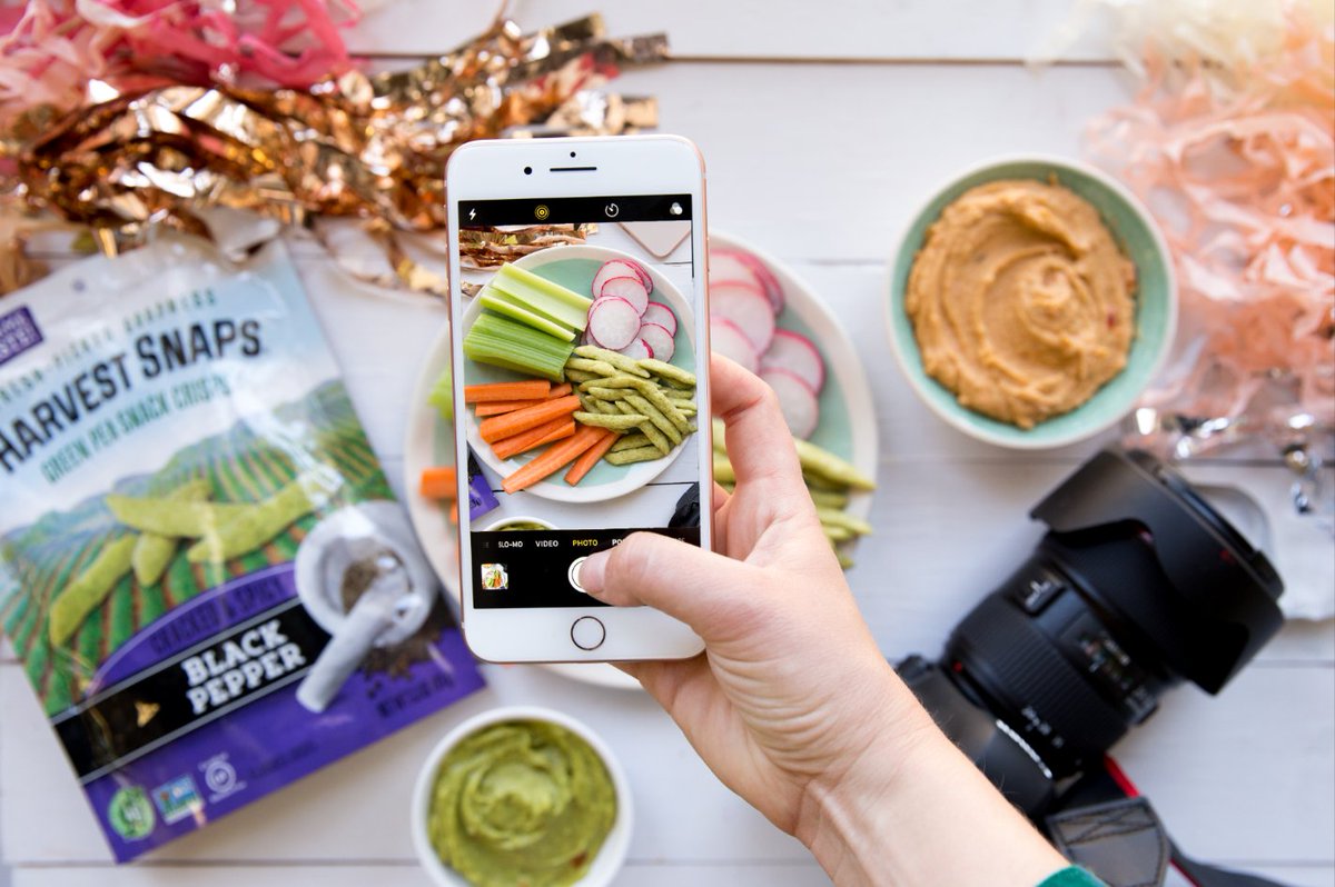 It's #NationalFoodiesDay! Tag a foodie in your life! S/O: @eatliverun <a href="/steamykitchen/">Jaden, SteamyKitchen</a> @rachlmansfield @ericaeckman <a href="/BoulderLocavore/">Toni Dash | BoulderLocavore</a> <a href="/kyleecooks/">kyleecooks</a> <a href="/cakewhiz/">Cake Whiz</a> @easycookin2012