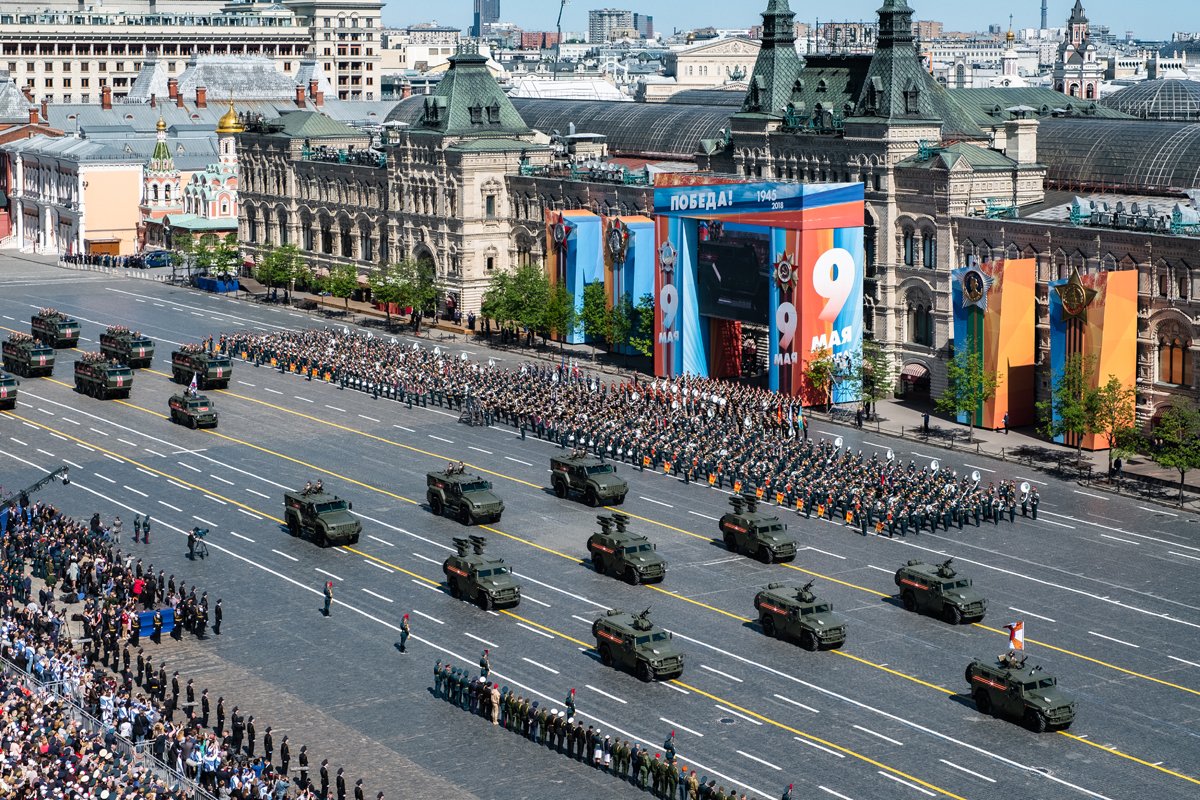 Красная площадь военная техника. Парад Победы на красной площади. Парад на красной площади в Москве. Парад на 9 мая в Москве на красной площади. Парад на красной площади 9 мая.