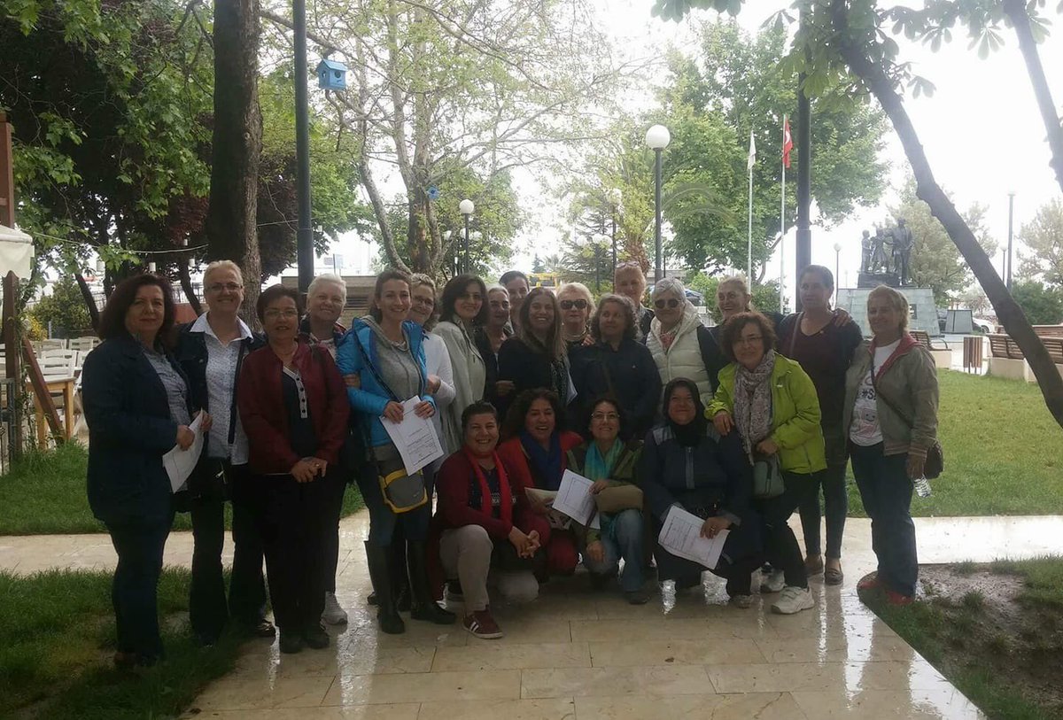 Saha çalışmasına Yalı mahallemizle devam ettik.Bizlere kapılarını açan bütün vatandaşlarımıza teşekkür ediyoruz.Her gün çoğalarak artık bu İktidarın gitme zamanı geldi.
T A M A M diyoruz