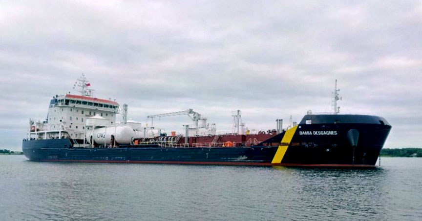 Phone cord causes ship to run aground near Morrisburg  ottawamatters.com/local-news/pho… https://t.co/2TSdiNtqjf