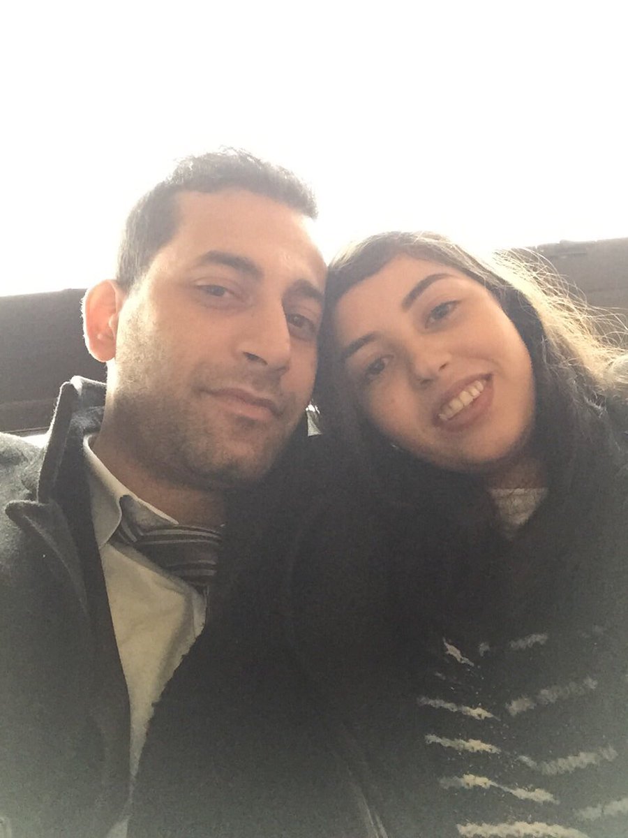 rashamasry's tweet image. بهاللحظة بس، بصير كل شي فيك بيشبه كل شي في.. 
بصير انتَ هوي وهوي انتَ.. بصير موجود بكل همسة، بكل فكرة، بكل نظرة..
بصير محور حياتَك بصير كل حياتَك... 
بصير قلبك يدق وقت يلي قلبو بدق.. 

#years_ago #revenge
Bas cz ma kan feye 7ot picture biwa2ta  🤷🏻‍♀️ @GhMajdi