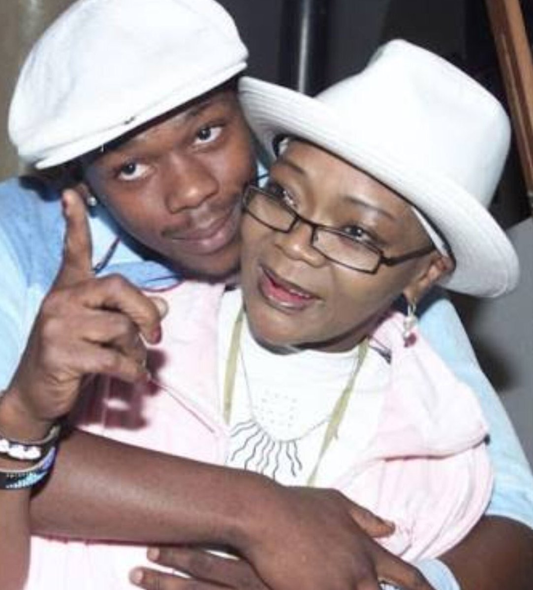 2freshLES's tweet image. I was there when this photo was taken. You’ll Always be remembered ❤️ #BrendaFassie