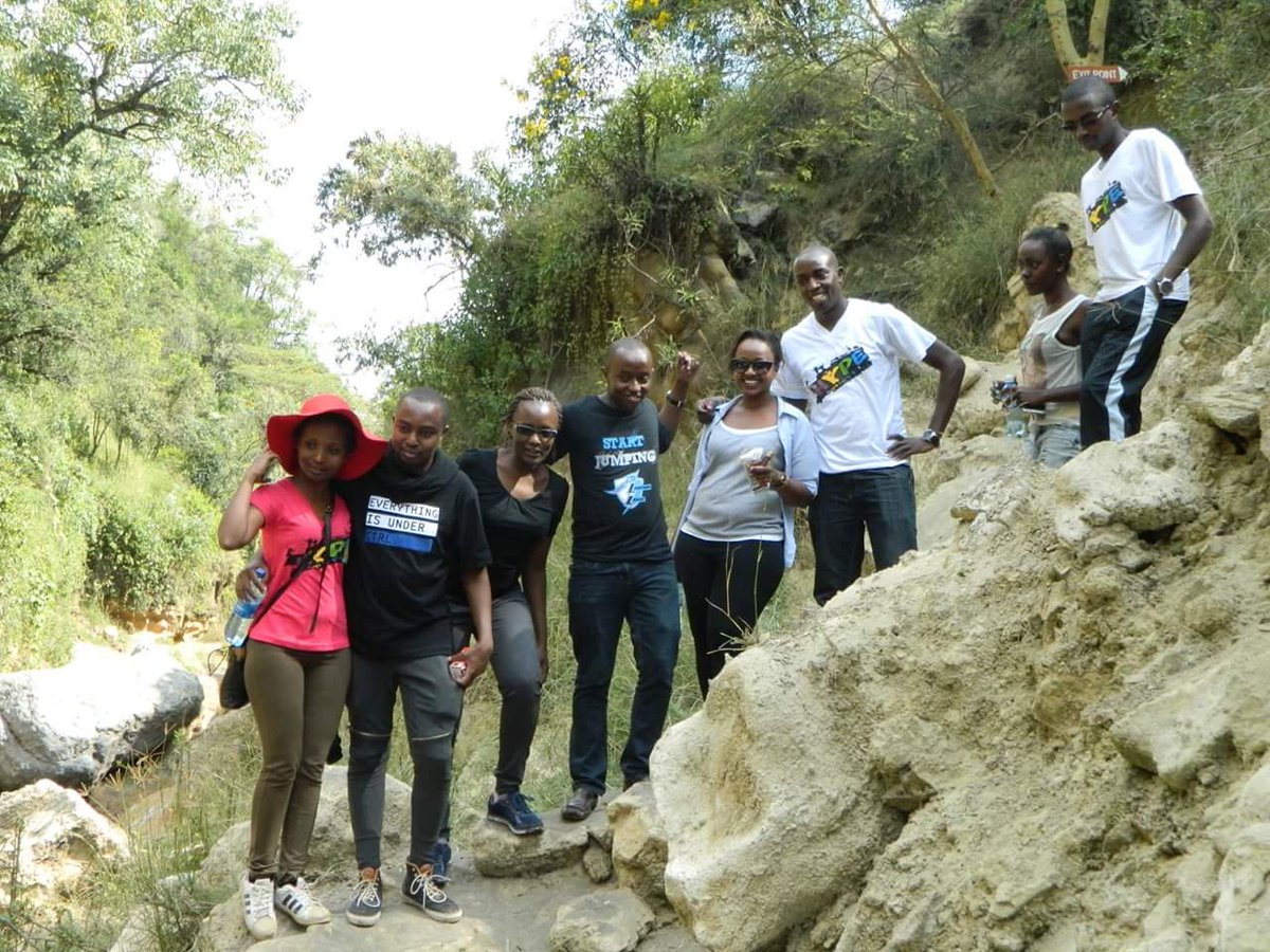 stellamarismega's tweet image. #RIPVal I will miss you~~~ my heart is sad but my memories full of fun, laughs, adventures, and mischief. See you on the other side.