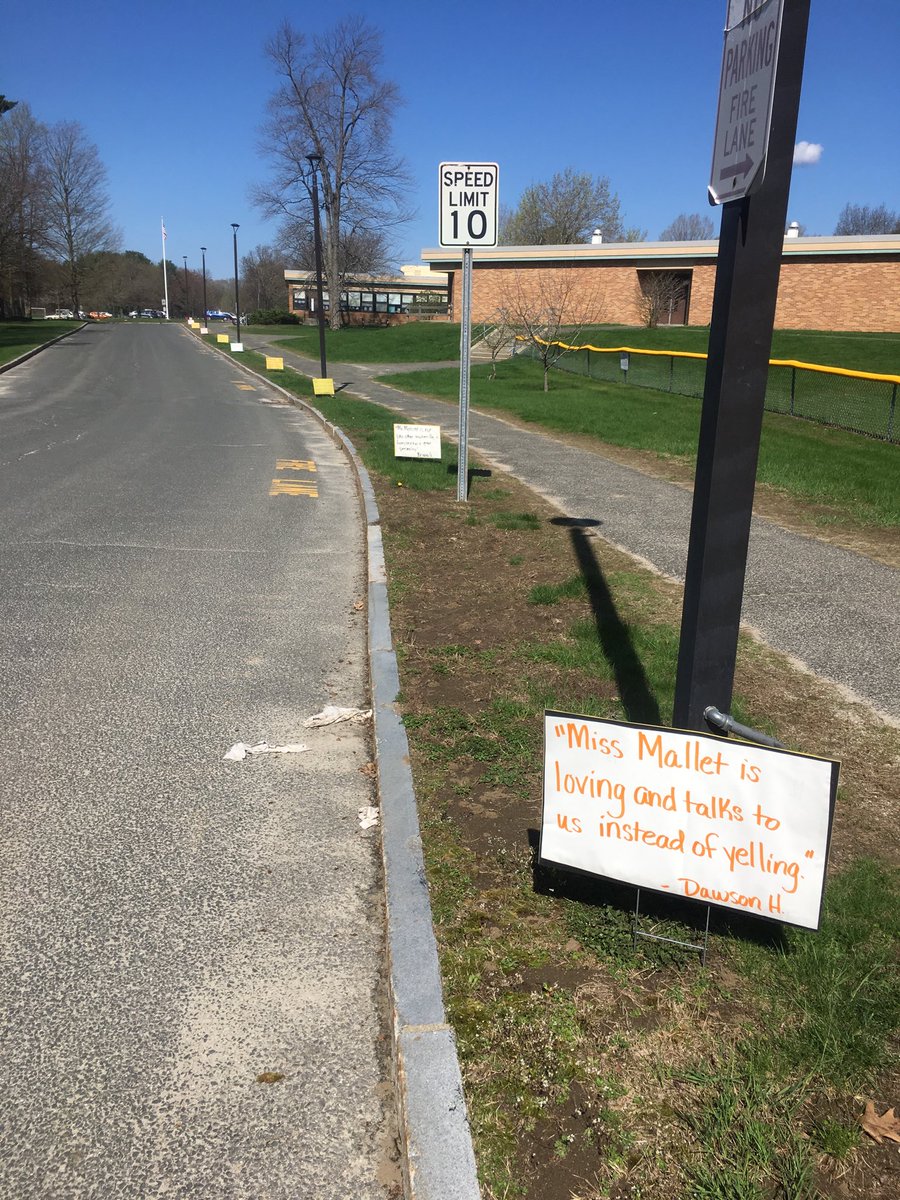 dwhite0636's tweet photo. Signs adorn the school grounds praising our teachers!  Thank you Craneville PTO!!!  #cbrsd https://t.co/I1JLqChWzM