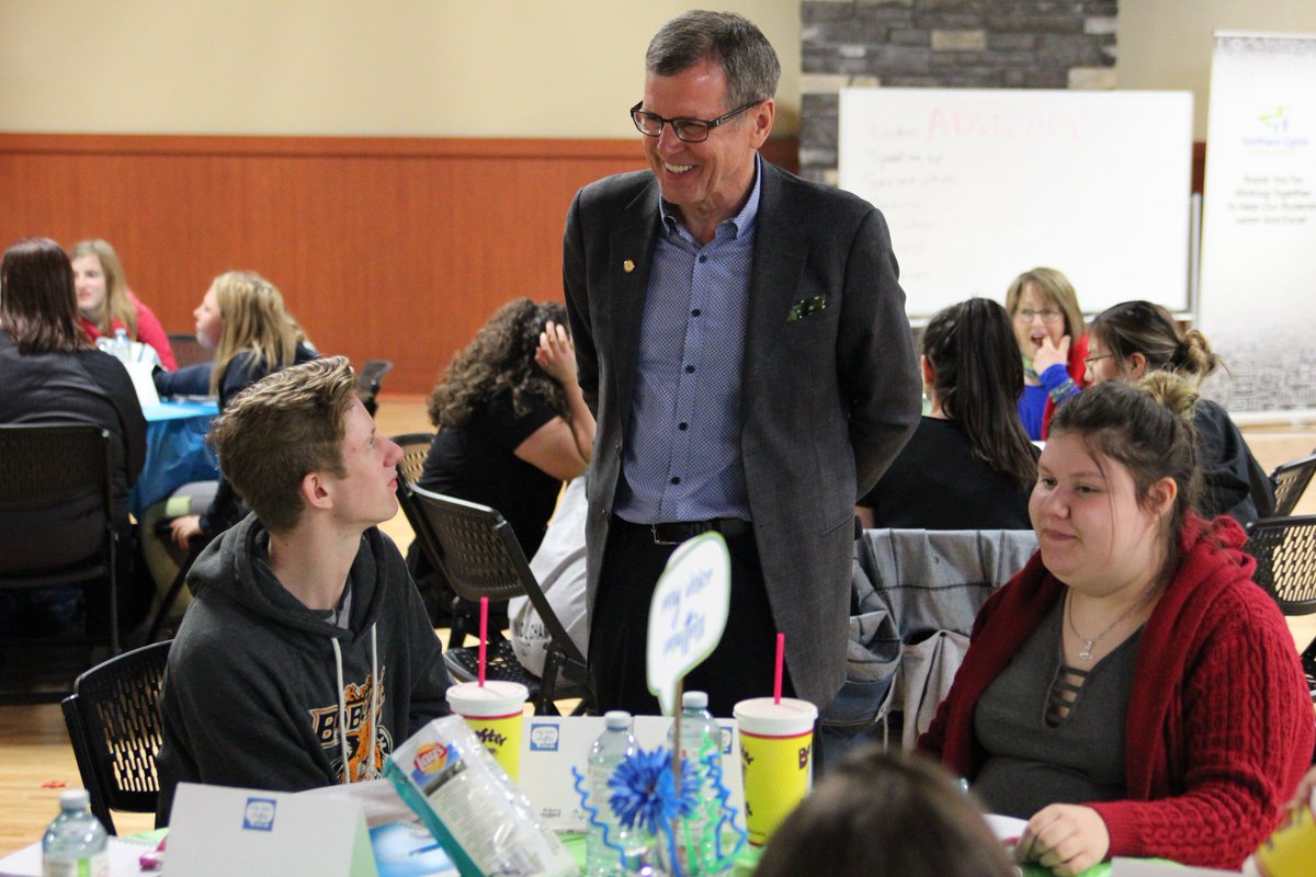 nlpsab's tweet photo. Our students are learning the principle of Advocacy from @MauriceFritze by debating the age-old dilemma: Is a hot dog a sandwich? Debate! #IsAHotdogASandwich #IThinkSo #NLSD69 #youthcandoit https://t.co/2UQX6dXKVe