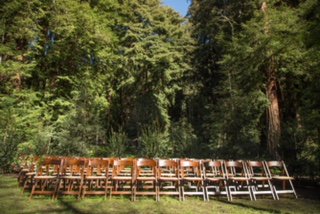 "I do's" in the redwoods.
~
~
~
~
~
#WeddingWednesday
#DestinationWedding
#Nature
#Love
#Redwoods
#BigSur
#California
#Travel