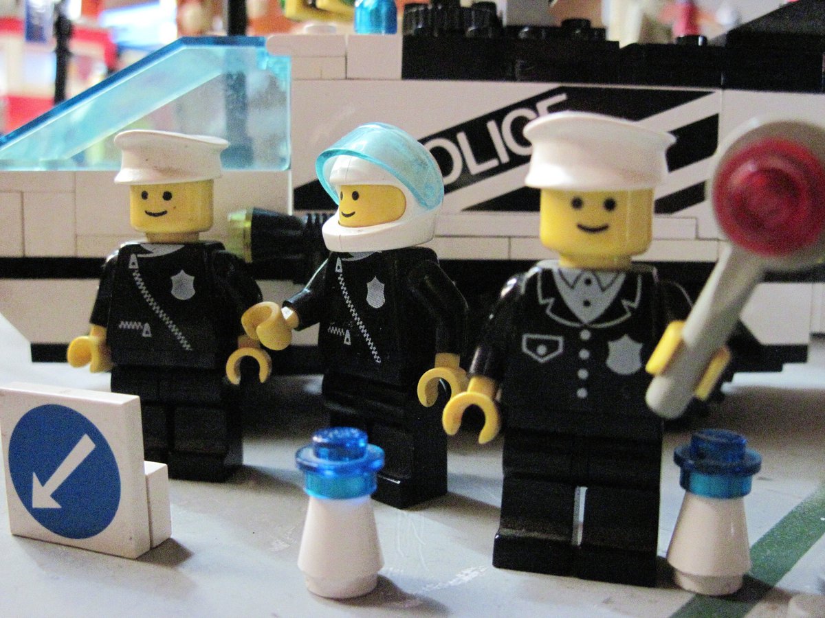 lego 1978 police officer