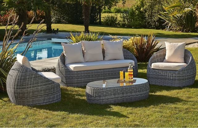 LRCVOUS's tweet photo. Accueillez vos invités et vos amis confortablement et passez un agréable moment autour de ce salon de jardin ! 😊🏡
Créez pour votre extérieur un cadre apaisant et vivifiant qui se combinera parfaitement avec l'environnement !😍👍
Vous aimez ?💟
#outd… https://t.co/qdf8XWHjpu https://t.co/zggFavQG6d