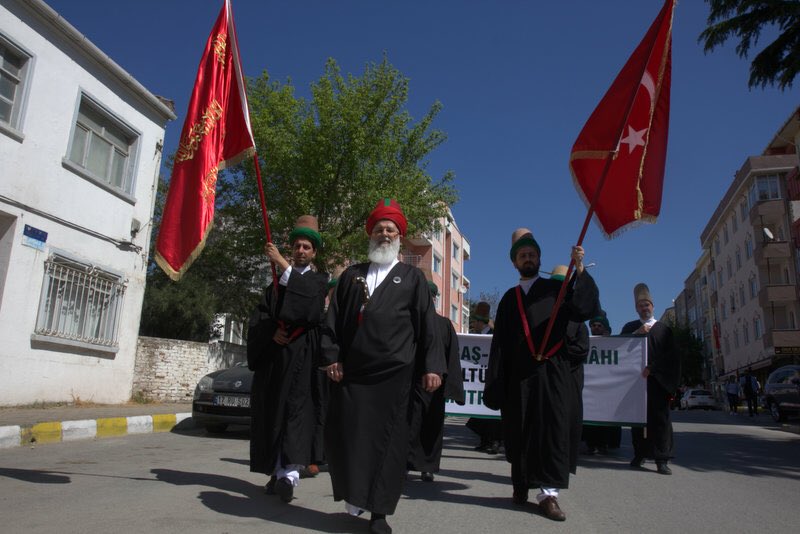 mozbag's tweet photo. Benim duruşum belli,akçakavak yaprağı değilim esen rüzgara göre davranayım,12 eylül’e,28 şubat’a 15 Temmuz’a karşıyım,destekleyenlerede karşıyım,dün Karşı olduğum gibi bugünde yarında karşı olacağım,cemaat,tarikat,parti hepsi aynı...
DARBE-DARBECİLERE VE YANDAŞLARINA HAYIR..! https://t.co/sJ1lH8yhEd
