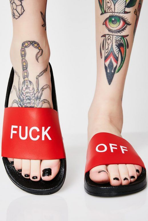 hexlibriscoven's tweet photo. ~ You're done !!! ~ F**k off Red Slides https://t.co/9ipCKCbcob
#thecraft #nugoth #witchy #wicca #witchcraft #gothfashion #summer #gothlife #hexlibris #streetgoth #occult #gothicfashion #beach #altgirls #goth https://t.co/xSRIK2himZ