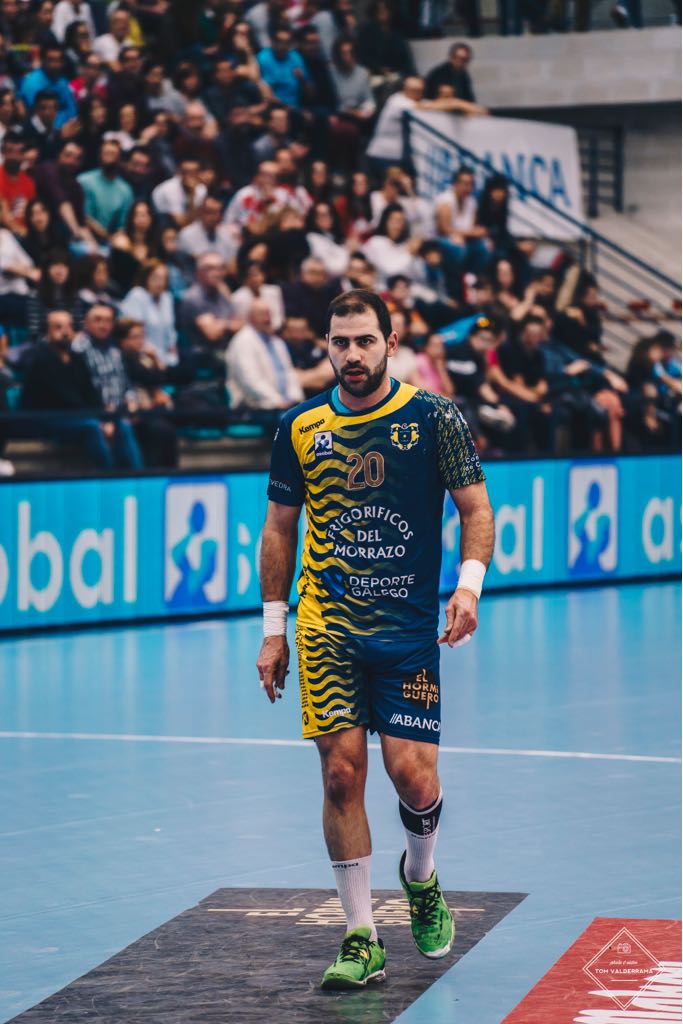 Un barco non vai directo ao seu obxectivo sen un capitán que o guíe. Estamos encantados de anunciar que o noso, <a href="/danicerqueira1/">dani cerqueira</a>, vai pasar un ano máis connosco! Contaremos con él para loitar novamente por un oco na máxima categoría! 💪💪 
#SempreLoitando
#EnCangasNinguénSeRende