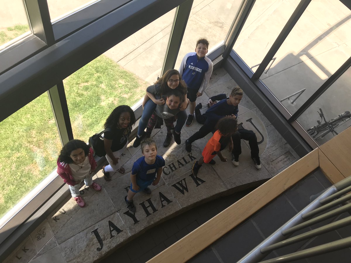 SlaterMonisha's tweet photo. Some of us got it together. Lol #collegevisit #KU #apacheiselevates https://t.co/FyGT72TdDB