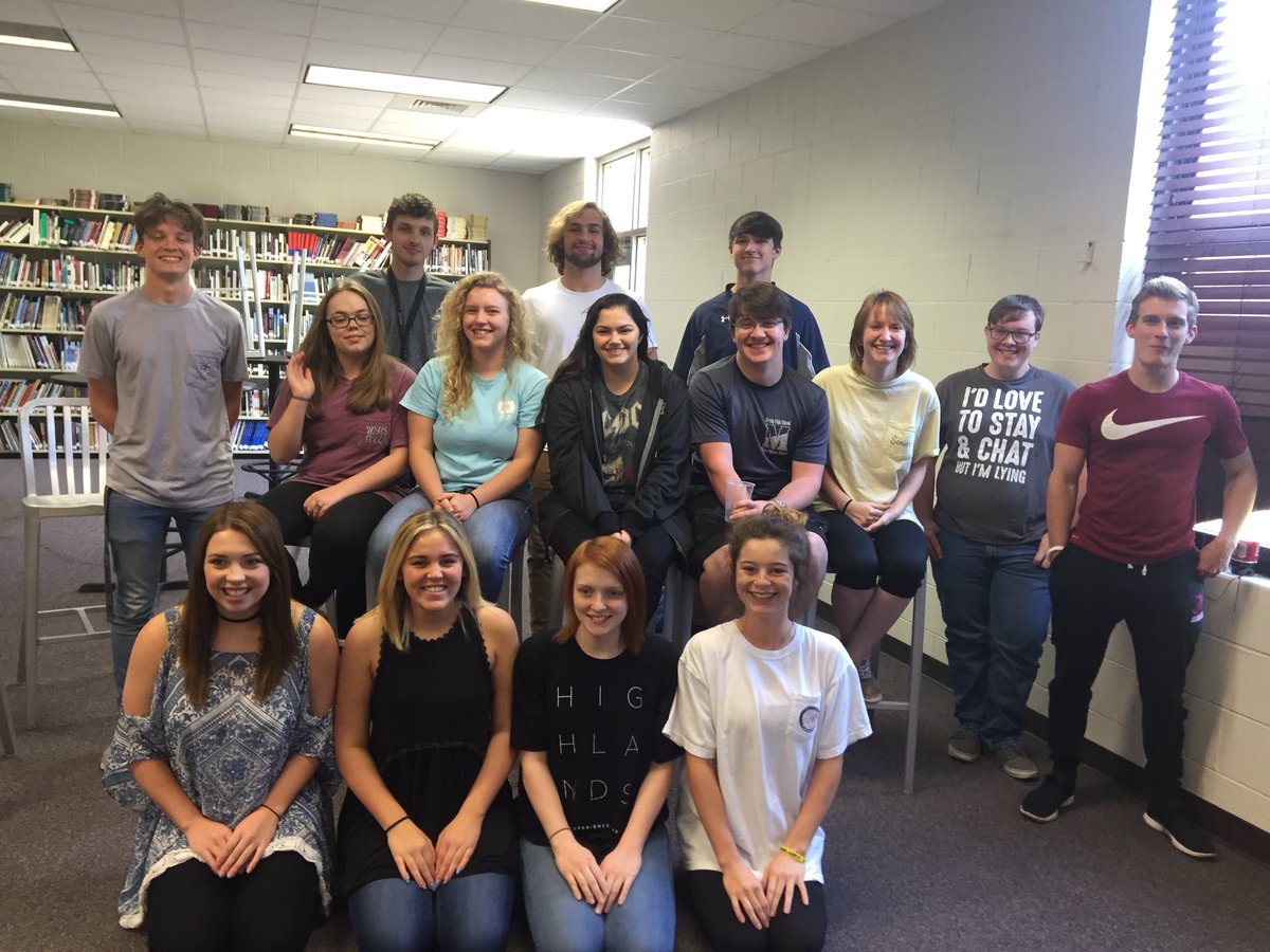 ChrisWalters131's tweet image. Great day at @MoodyBlueDevils and @sccboe as we celebrated academic success with 17 senior students scoring platinum on @ACT Work Keys and the conclusion of our year long class competition as the 10th grade won the 1st ever Devil’s Cup!