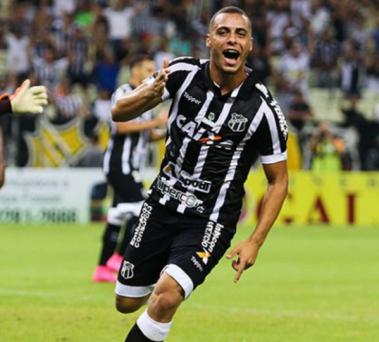lancenet's tweet photo. Palmeiras encaminha acerto com atacante Arthur Cabral, do Ceará https://t.co/Q2gZnPntQV https://t.co/O53JQaPVNb