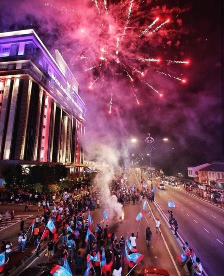 yutinggggg_'s tweet photo. A brand new of MALAYSIA❤️🇲🇾 https://t.co/7CiBxRNfA6