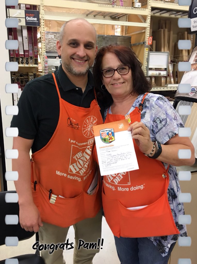 Elemental_Image's tweet image. Recognizing Pamela today for her outstanding performance last week with a 56% HDPP attach rate!! 💰💰💰 Keep the pedal to the metal!! #voa365 #orangeblooded #HDPP