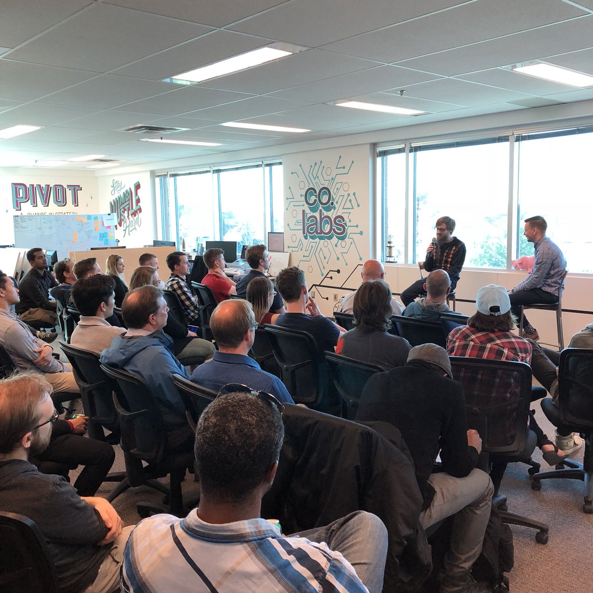 colabsyxe's tweet image. At Fresh Founders learning riveting lessons from past ventures with @BrandXTech ! #failureissuccess 💫