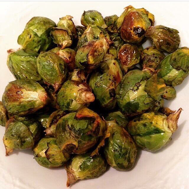 KitchenSprout's tweet photo. #Toronto Run 🏃.@dilisos located in @StLawrenceMkt #RoastedRackOfLamb #LocallyRaised #NoHormones #NoAntibiotics #AlwaysFresh #SpringOnions #Mushrooms #Rosemary #Sage #RoastedBrusselSprouts #RoastedPotatoMedley #TomatoNBasil #MixedBellPeppers #CheersFromToronto🍷🍴🍷 https://t.co/otXQXr6NTd