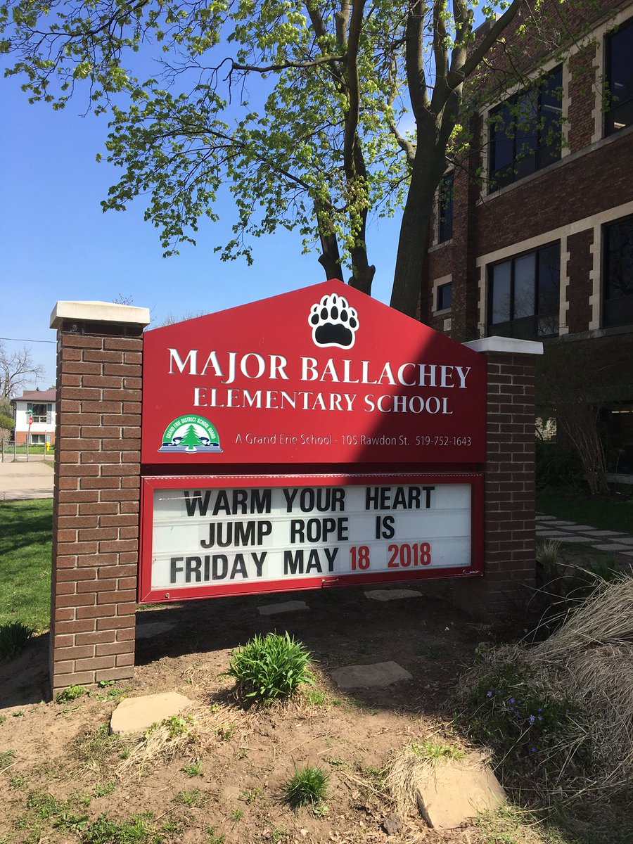 PrincipalFraser's tweet photo. Get your hearts pumping @MajorBallachey ... 💙 It’s getting closer! https://t.co/3SefiNFHNv