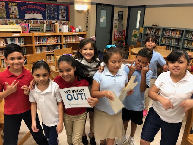 mrsshier_sstars's tweet photo. These 2nd graders had fun while reviewing instrument families. Teamwork and communication helped them break out and solve the clues with seconds to spare ! @breakoutEDU @librariangreene #ACFTmusic #ACFTlibrary @EdcampBirdville @macch12 https://t.co/tUSmFekGgz
