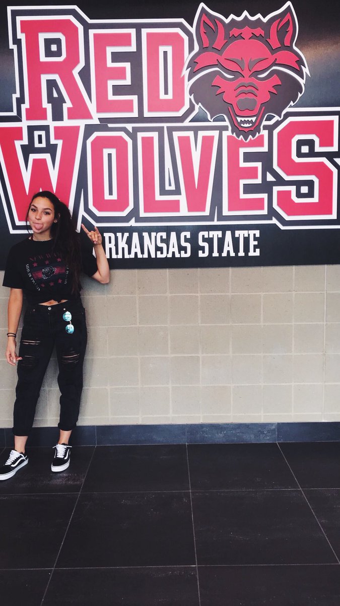 nadiaelshami's tweet photo. so excited to announce that I’ve verbally committed to playing D1 soccer at Arkansas State University!! #GoRedWolves https://t.co/kw292wkSSc