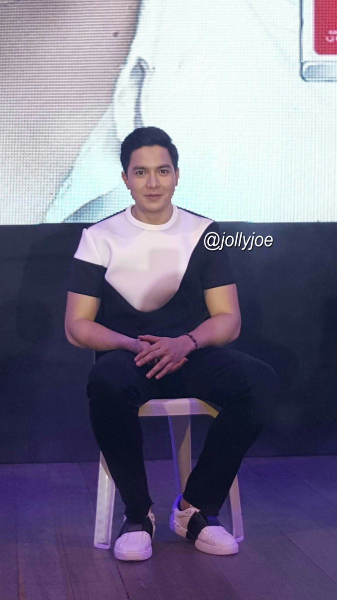 itsmejollyjoe's tweet photo. Good morning sunshine of kindness @aldenrichards02 ππ
This eye focus with my cam and me will always be an inspiration.
I'll add this to my #FIRSTWITHALDEN
π±πΈ https://t.co/VlSRF67fA8