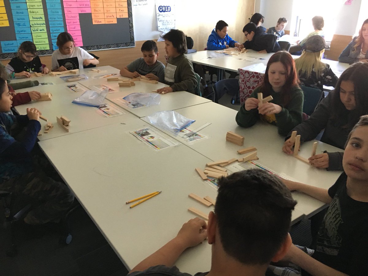 7Stones_School's tweet photo. Transition Day! #STEM activities with the amazing kids joining their new PLC next year. #greatandgettinggreater @RegPublicSchool @herridge_l https://t.co/Wrnh4ckM6t